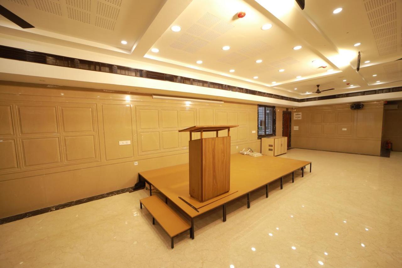 Majestic Hotel Madurai Exterior foto
