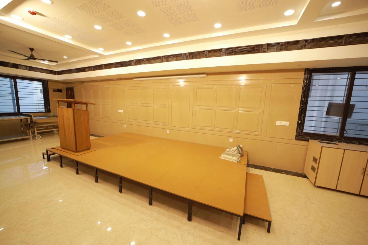 Majestic Hotel Madurai Exterior foto