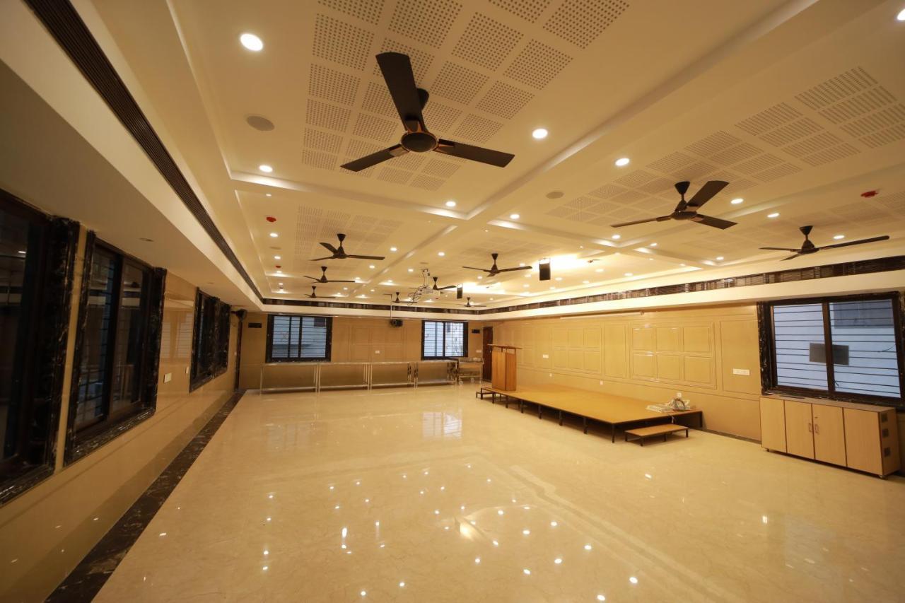 Majestic Hotel Madurai Exterior foto